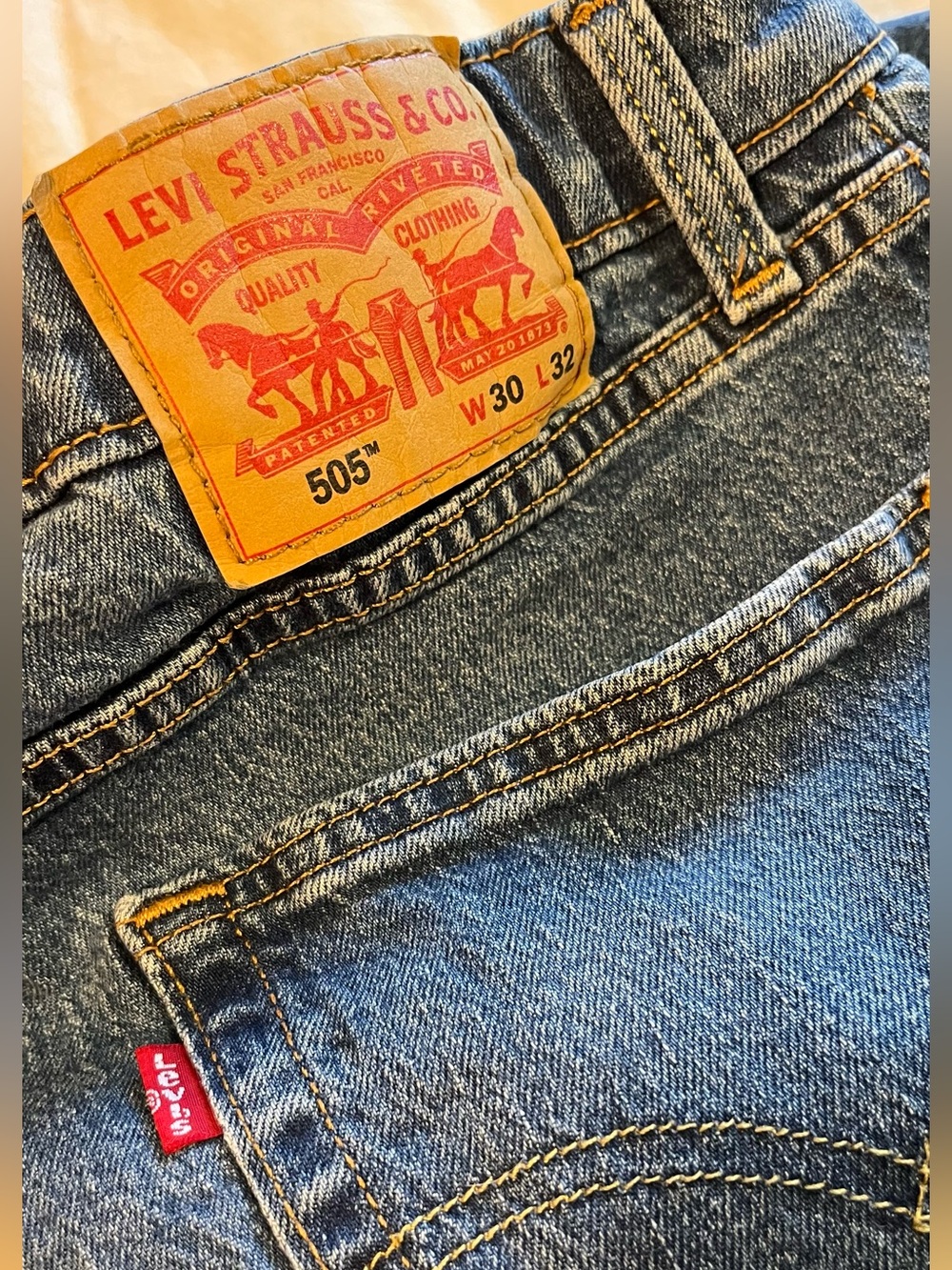 Levi’s 505 Jeans | 30x32 - Picture 5 of 11